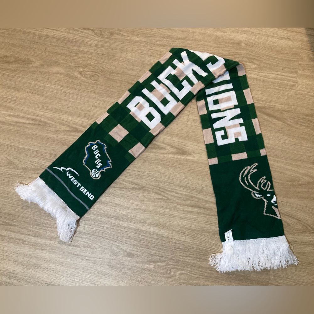Milwaukee Bucks 2021 Championship scarf